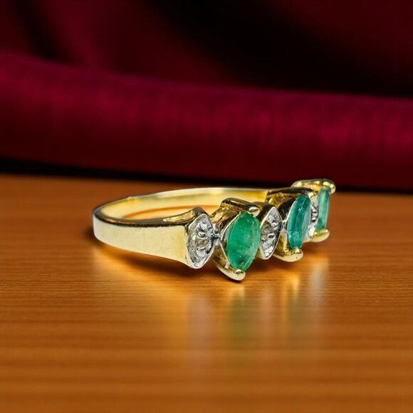 VINTAGE- 10K Gold - Natural Colombian Emerald Diamond Ring -sz 6 -Marquise -1.7g - Picture 12 of 16